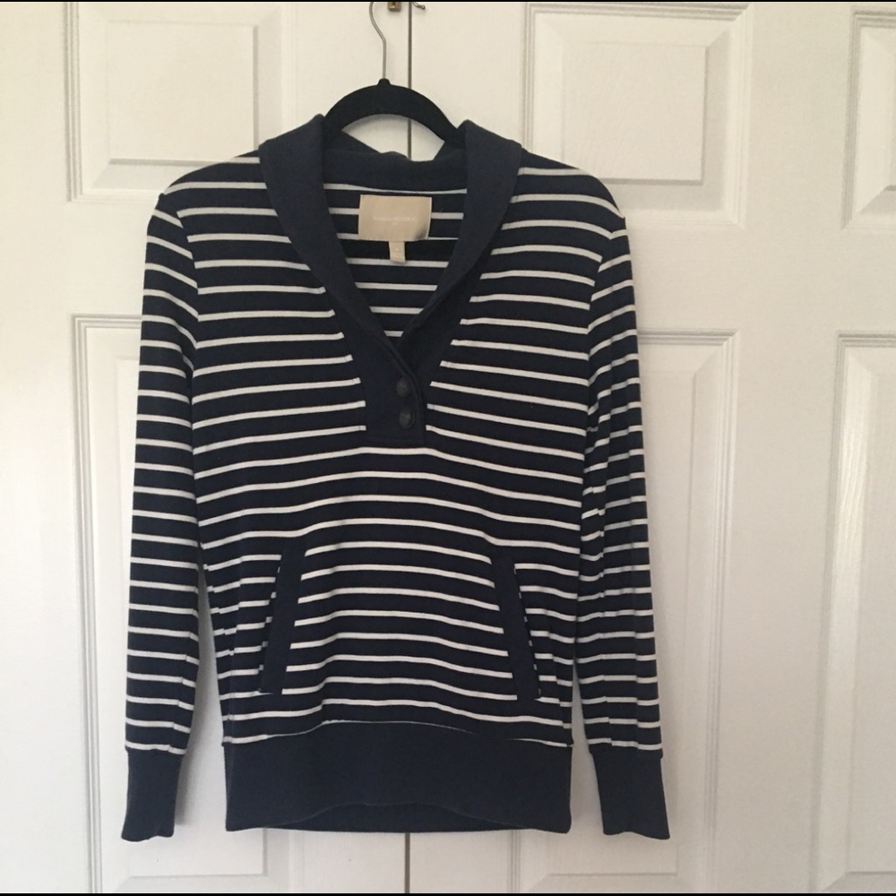 Banana Republic pullover long sleeves S striped